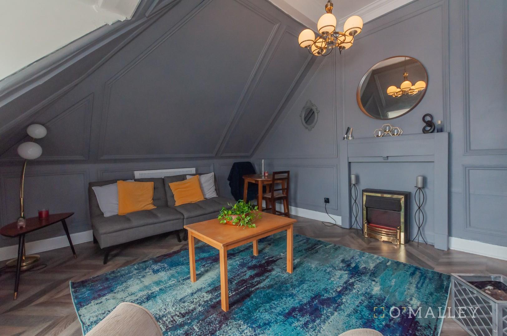 7. Living Room 3.jpg